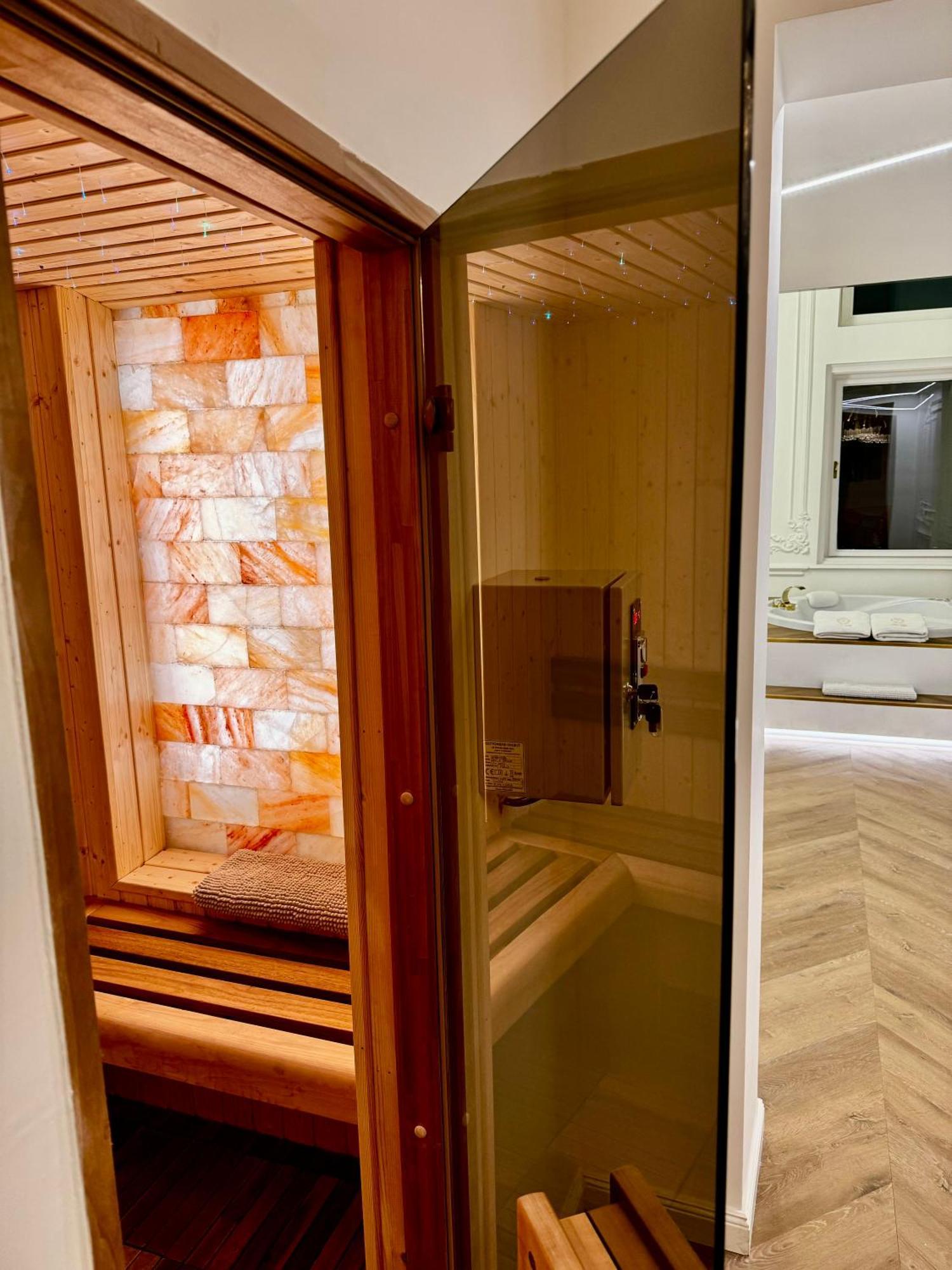 בודפשט Jacuzzi Royal Suite מראה חיצוני תמונה