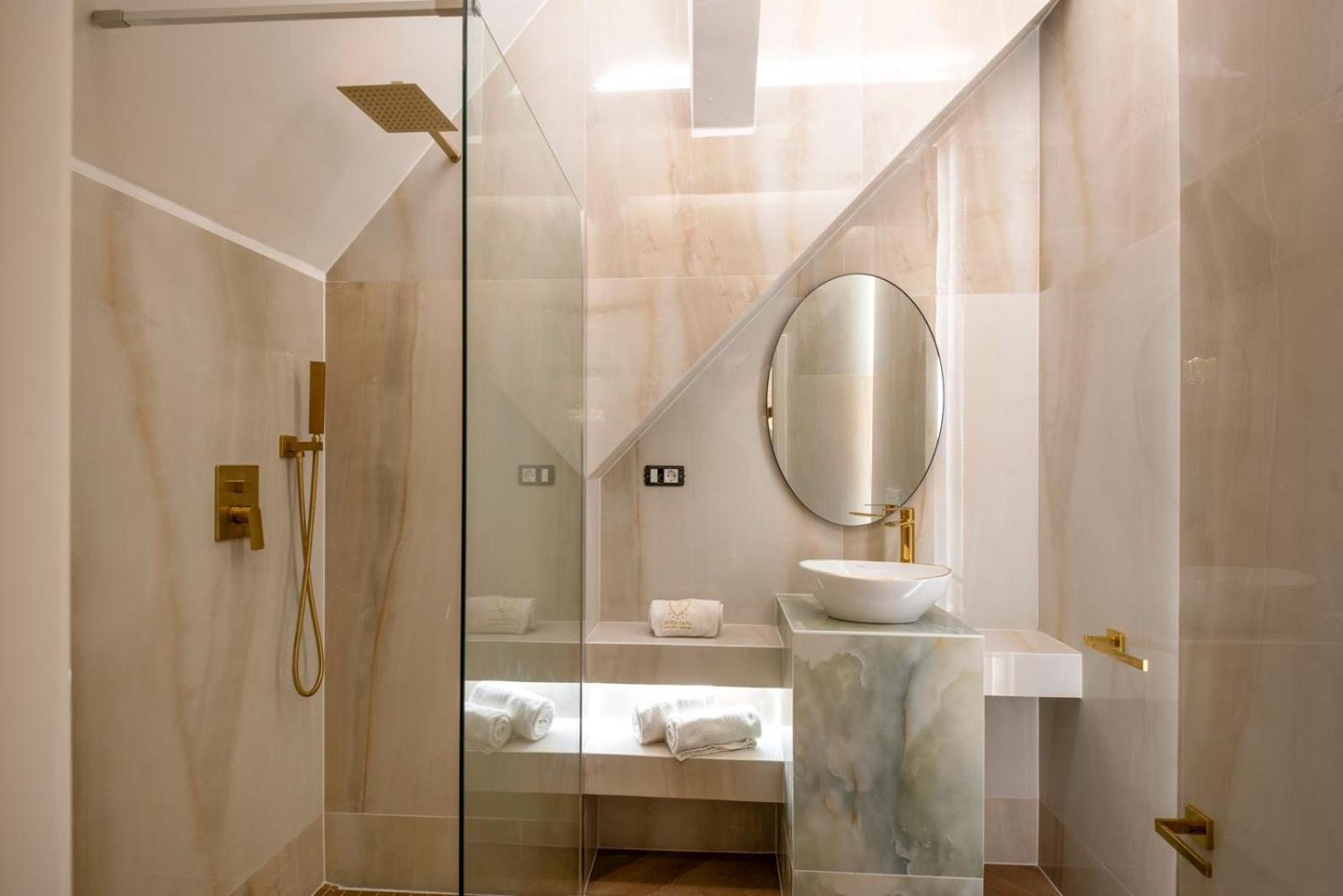 בודפשט Jacuzzi Royal Suite מראה חיצוני תמונה