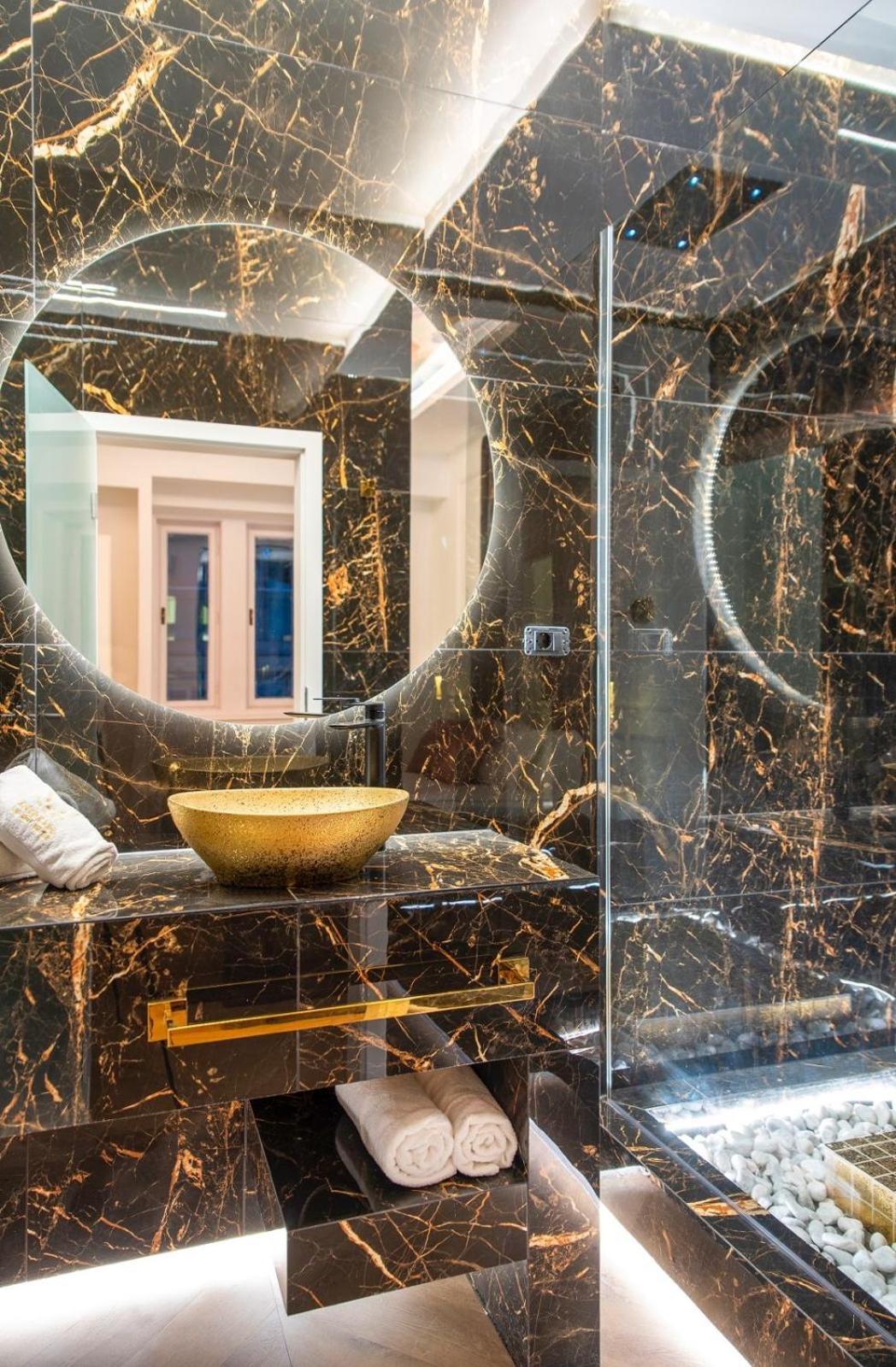 בודפשט Jacuzzi Royal Suite מראה חיצוני תמונה